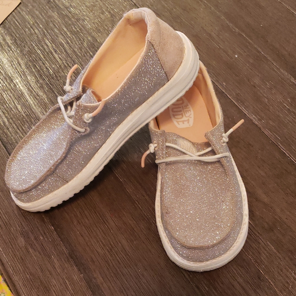 Wendy Metallic Sparkle Gold Casual Shoes 40830-710 YT3 Youth